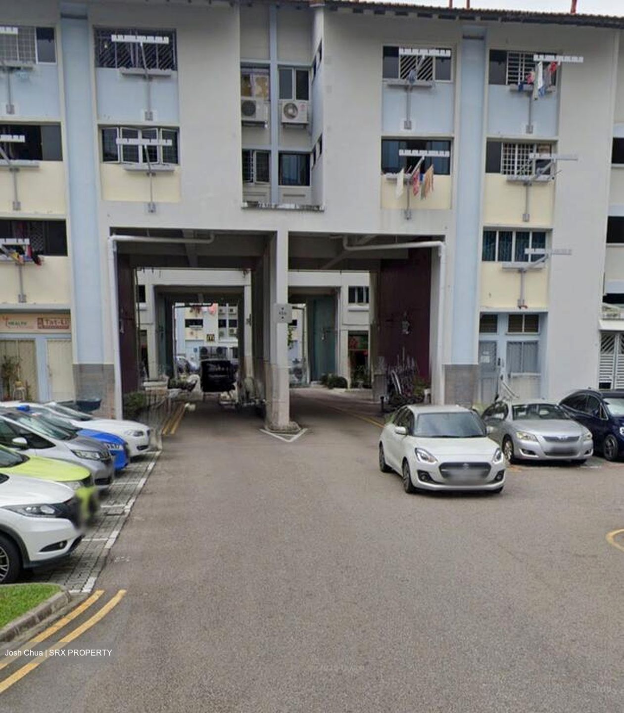 Bedok Reservoir Road (D16), Shop House #519082161